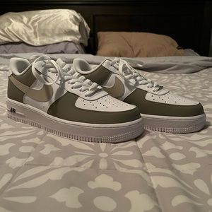 Mens Custom Airforce 1 // Hand Painted